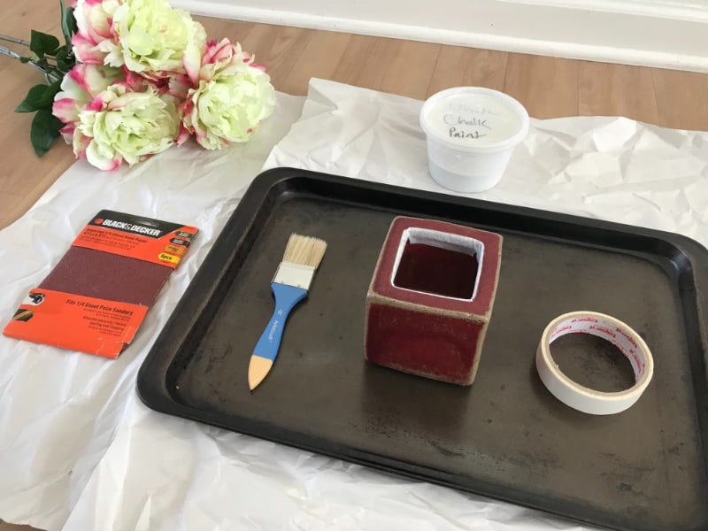 Supplies to chalk paint glazed ceramics on a tray