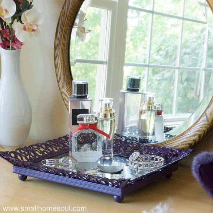 DIY mirrored jewelry tray from picture frame.