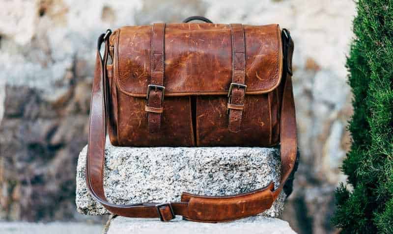 This Easy Hack Can Turn Any Bag Into A Camera And Save You Hundreds A Trendy Diy Camera Bag