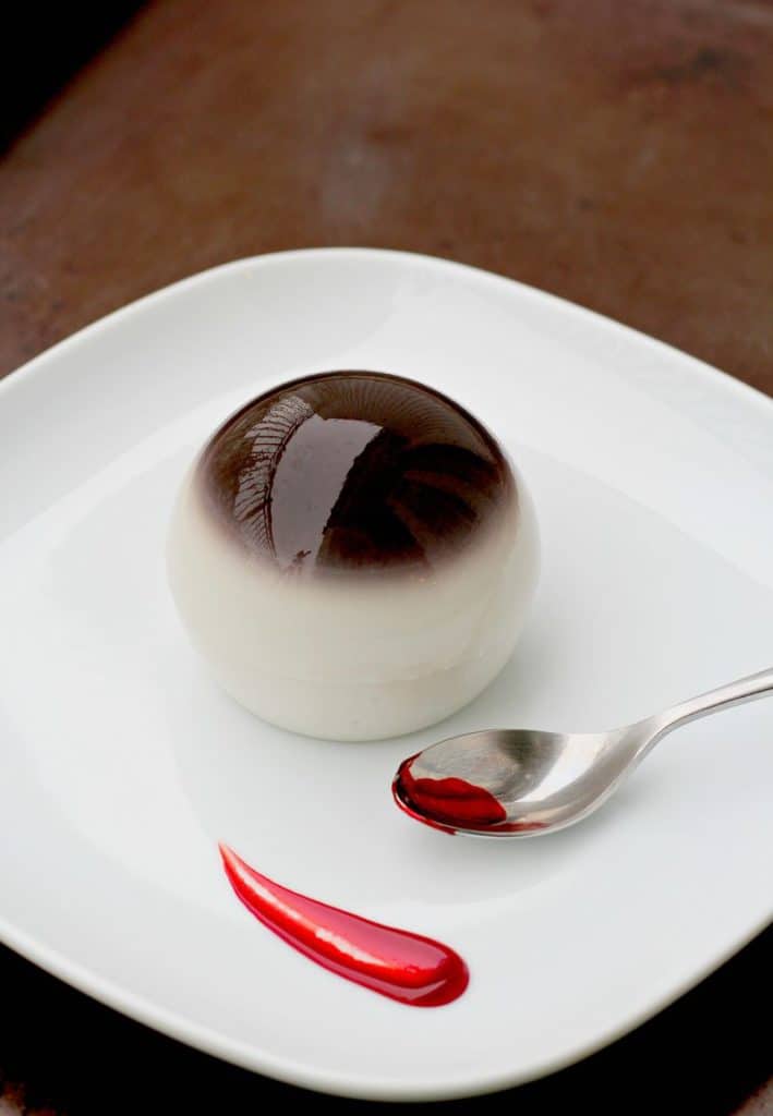 Halloween Eyeballs Giant Edible Cow Eyeball Recipe