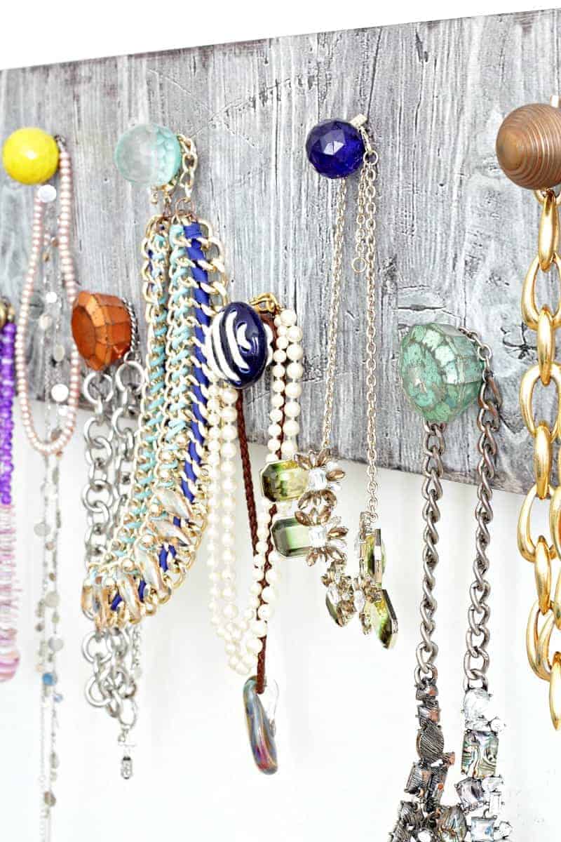 How To Make A DIY Necklace Holder To Organize Your Jewelry How To Make A DIY Necklace Holder To Organize Your Jewelry