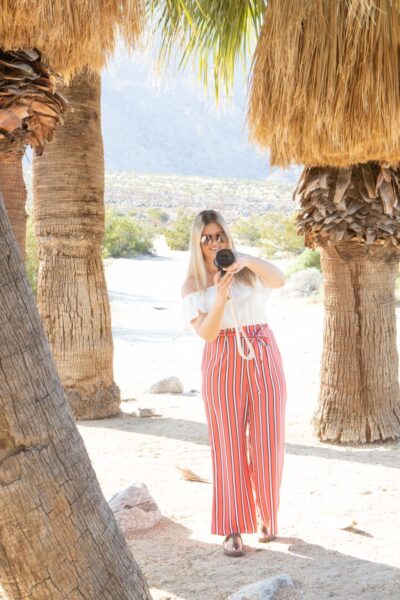 A small travel blogger making money by taking pictures
